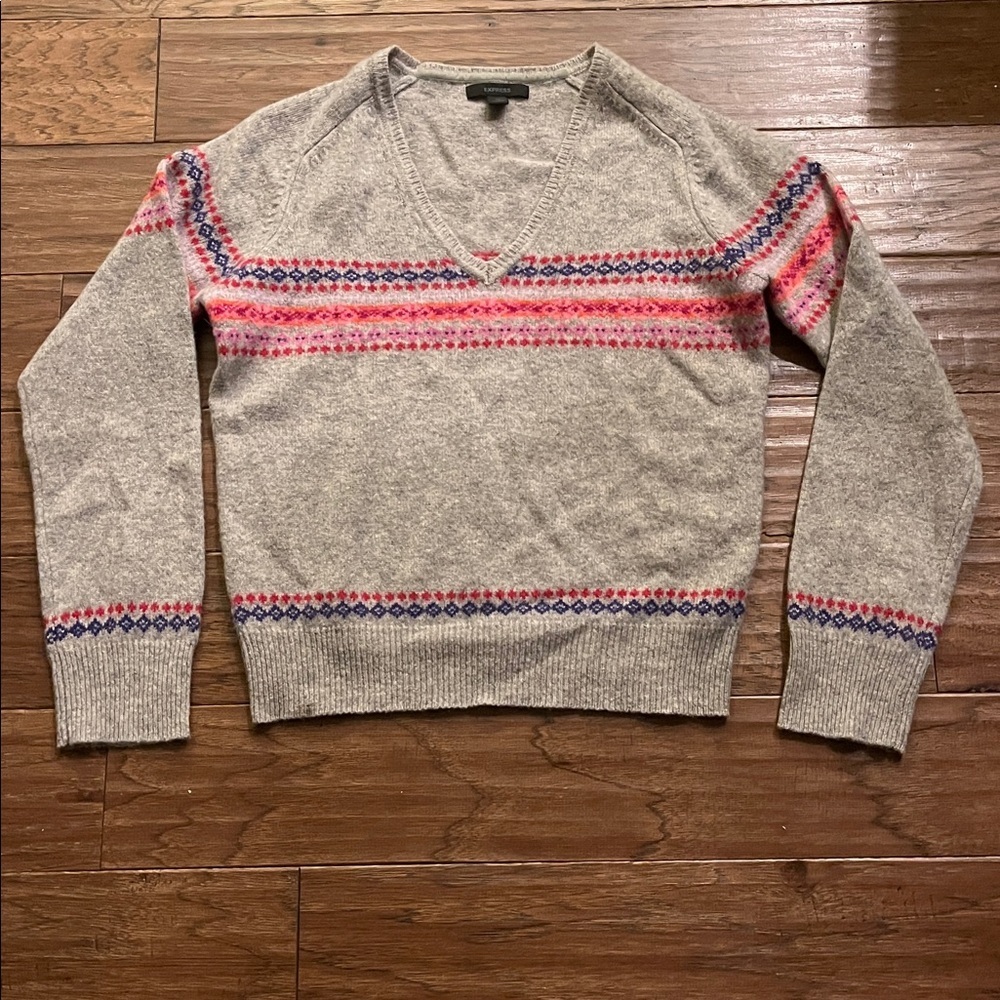 Express Vintage V-Neck Long Sleeve 100% Lambs Wool Sweater Size XL